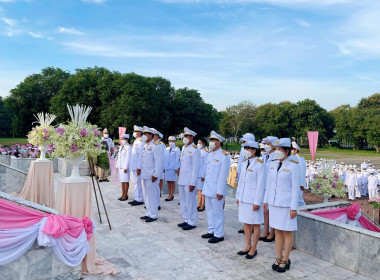 พิธีวางพวงมาลาถวายราชสักการะพระบรมราชานุสาวรีย์ ... พารามิเตอร์รูปภาพ 3
