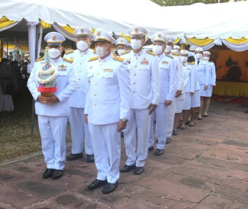 เข้าร่วมในพิธีถวายราชสักการะพระบรมราชานุสาวรีย์สมเด็จพระเจ้าตากสินมหาราช ... พารามิเตอร์รูปภาพ 1