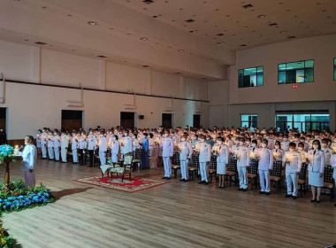 เข้าร่วมพิธีถวายเครื่องราชสักการะ วางพานพุ่ม ... พารามิเตอร์รูปภาพ 2