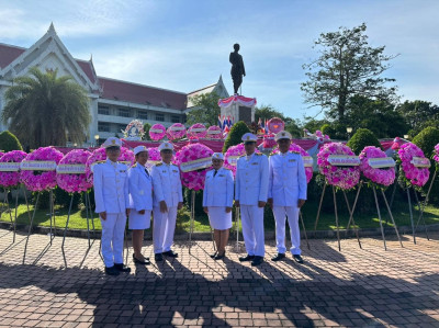 พิธีวางพวงมาลาถวายราชสักการะพระบรมราชานุสาวรีย์ ... พารามิเตอร์รูปภาพ 1