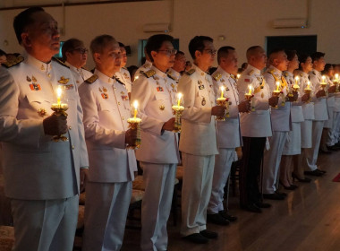 เข้าร่วมพิธีถวายเครื่องราชสักการะวางพานพุ่ม ... พารามิเตอร์รูปภาพ 2