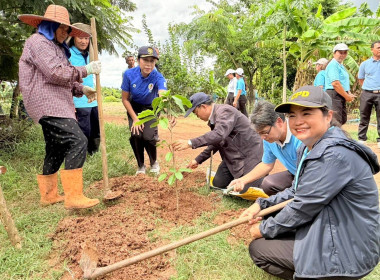 กิจกรรมปลูกต้นไม้เพื่อเฉลิมพระเกียรติสมเด็จพระนางเจ้าสิริกิติ์ พระบรมราชินีนาถ พระบรมราชชนนีพันปีหลวง ... พารามิเตอร์รูปภาพ 9
