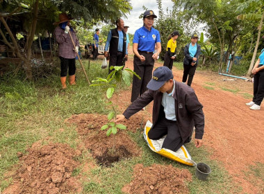 กิจกรรมปลูกต้นไม้เพื่อเฉลิมพระเกียรติสมเด็จพระนางเจ้าสิริกิติ์ พระบรมราชินีนาถ พระบรมราชชนนีพันปีหลวง ... พารามิเตอร์รูปภาพ 13