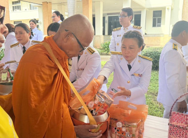 เข้าร่วมพิธีเนื่องในวันคล้ายวันสวรรคตพระบาทสมเด็จพระบรมชนกาธิเบศร มหาภูมิพลอดุลยเดชมหาราช บรมนาถบพิตร “วันนวมินทรมหาราช” ... พารามิเตอร์รูปภาพ 9