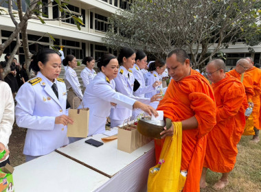 เข้าร่วมกิจกรรมเนื่องในงานเฉลิมพระเกียรติพระบาทสมเด็จพระมงกุฎเกล้าเจ้าอยู่หัว ในโอกาสวันคล้ายวันสวรรคตครบ 100 ปี ... พารามิเตอร์รูปภาพ 3
