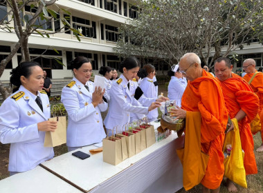 เข้าร่วมกิจกรรมเนื่องในงานเฉลิมพระเกียรติพระบาทสมเด็จพระมงกุฎเกล้าเจ้าอยู่หัว ในโอกาสวันคล้ายวันสวรรคตครบ 100 ปี ... พารามิเตอร์รูปภาพ 8