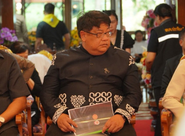เข้าร่วมพิธีสวดพระพุทธมนต์และเจริญจิตตภาวนาอุทิศถวายพระราชกุศลแด่ สมเด็จพระนางเจ้าสิริกิติ์ พระบรมราชินีนาถพระบรมราชชนนีพันปีหลวง ครั้งที่ 3 ... พารามิเตอร์รูปภาพ 3