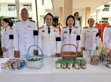 เข้าร่วมพิธีเจริญพระพุทธมนต์และทำบุญตักบาตร พารามิเตอร์รูปภาพ 2